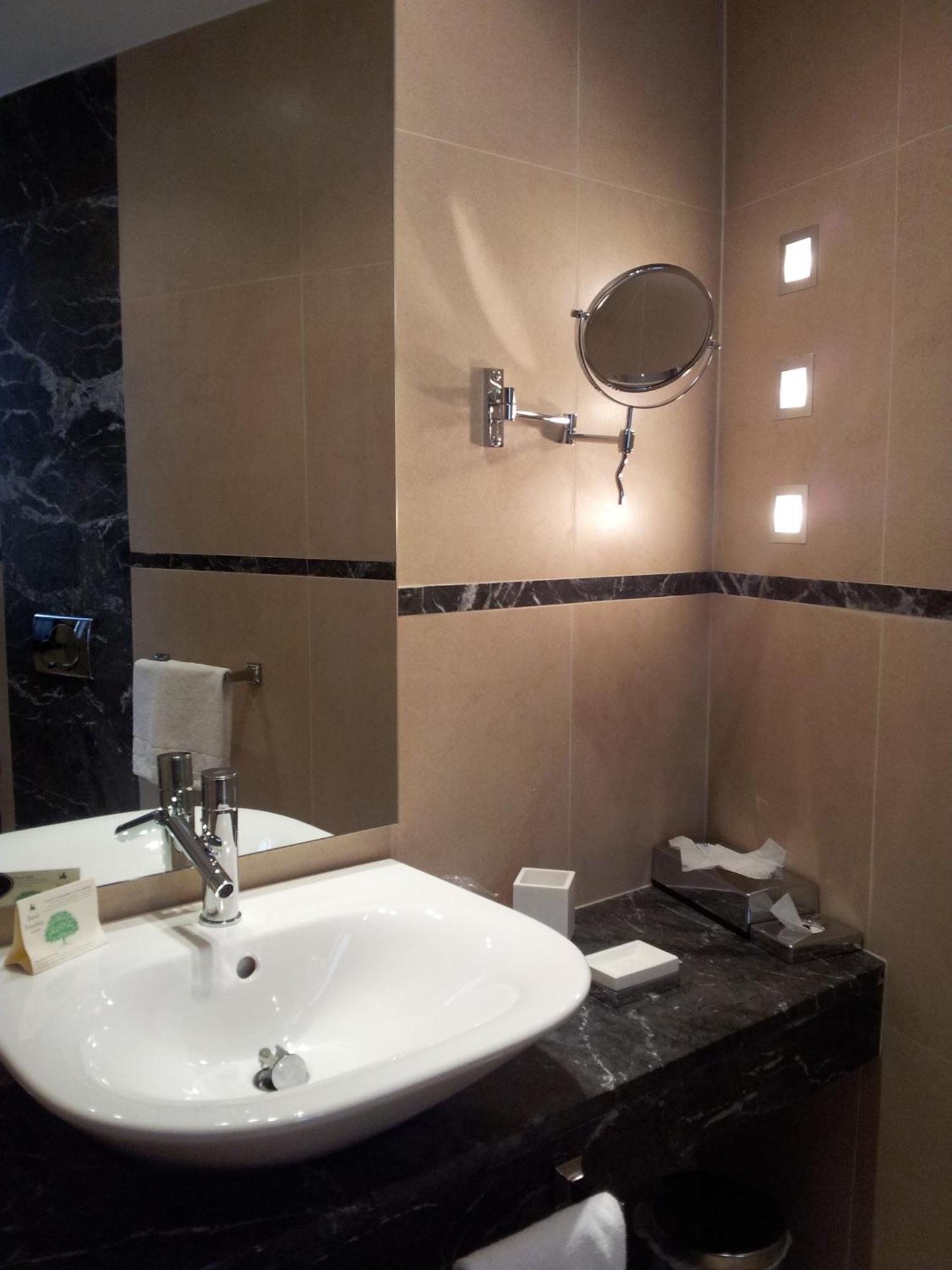 Hotel Excelsior La Maddalena  Bagian luar foto