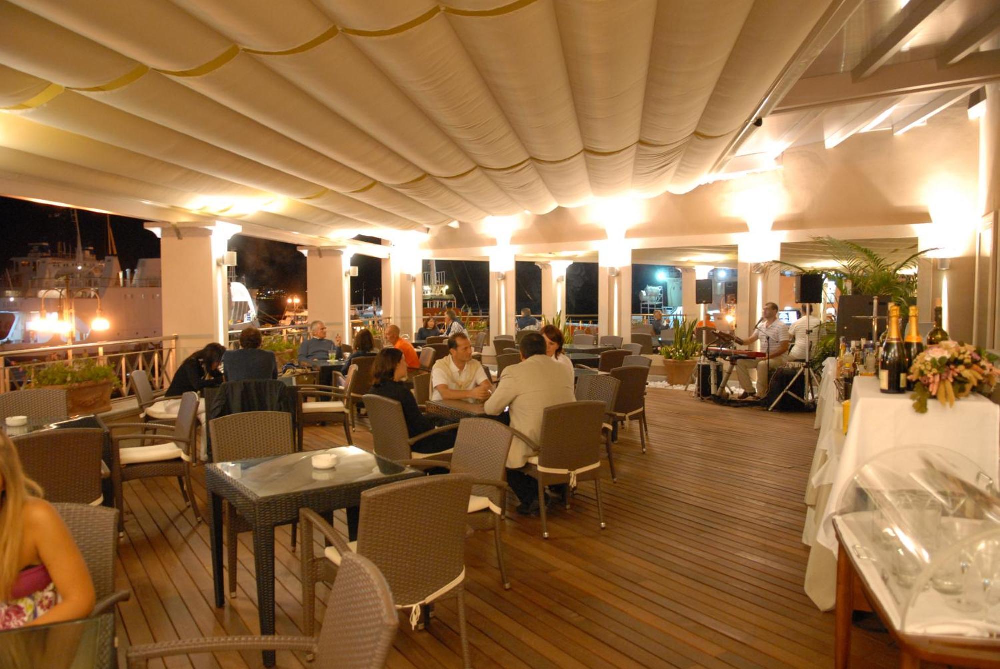 Hotel Excelsior La Maddalena  Bagian luar foto