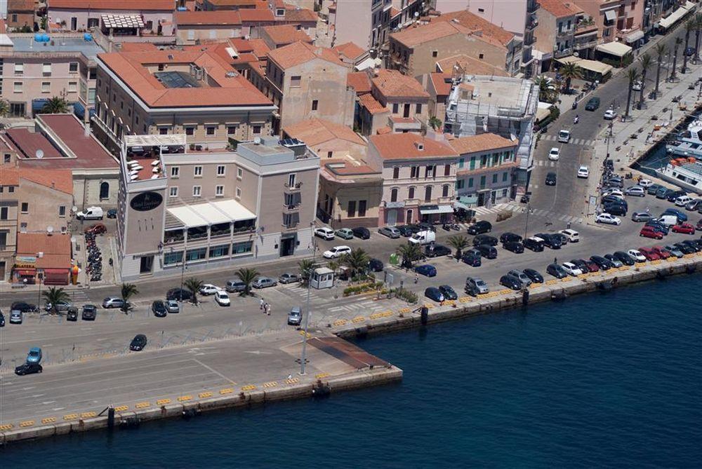 Hotel Excelsior La Maddalena  Bagian luar foto