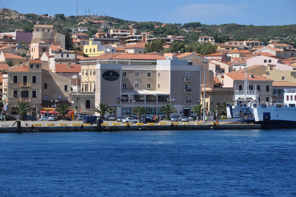 Hotel Excelsior La Maddalena  Bagian luar foto